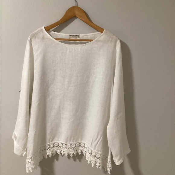 Terzo Millennio Tops - Elegant White Lace Hem Blouse